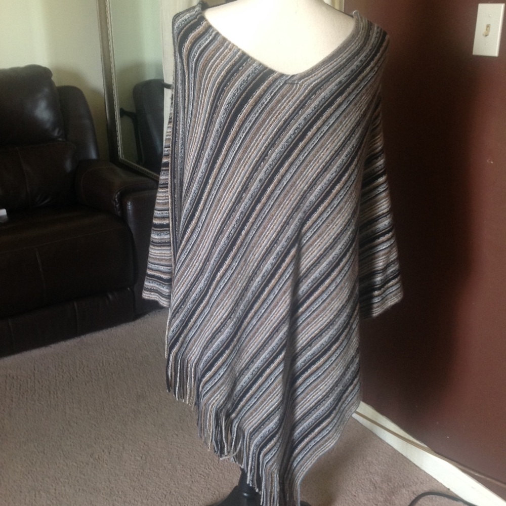 Shawl - Picture 2 of 3